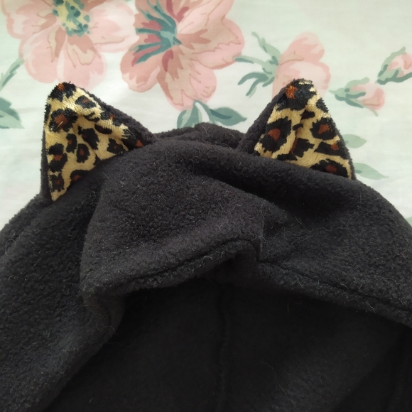 NWOT Black Fleece Cat Ears Hat Winter Toque - Picture 4 of 4